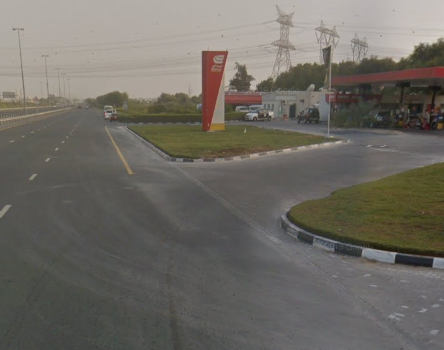 UAE road paintings